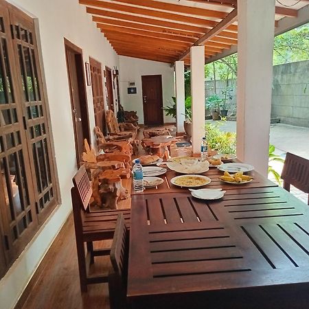 Habarana Dulwan Guest House エクステリア 写真