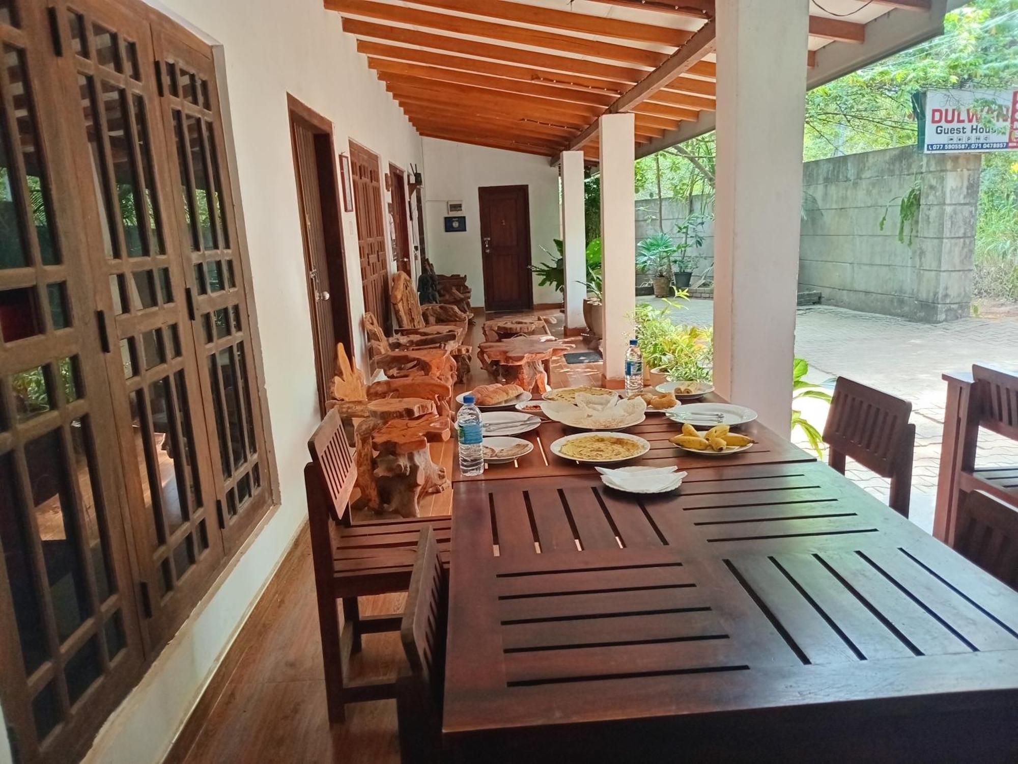 Habarana Dulwan Guest House エクステリア 写真