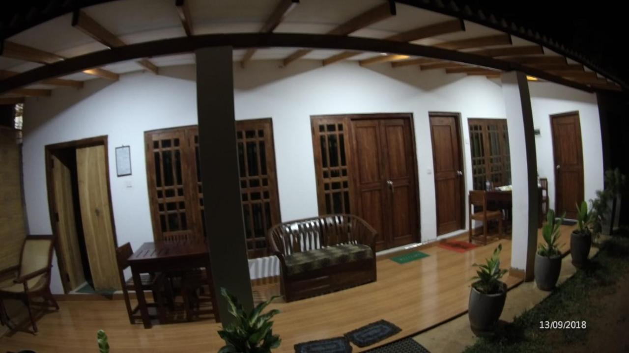 Habarana Dulwan Guest House エクステリア 写真